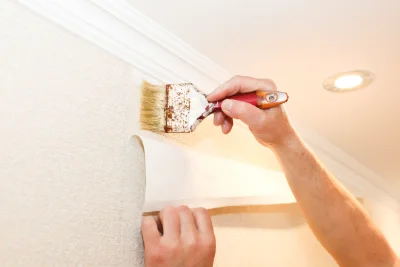Pose de papier peint au Brévedent — revêtements muraux et toiles de verre